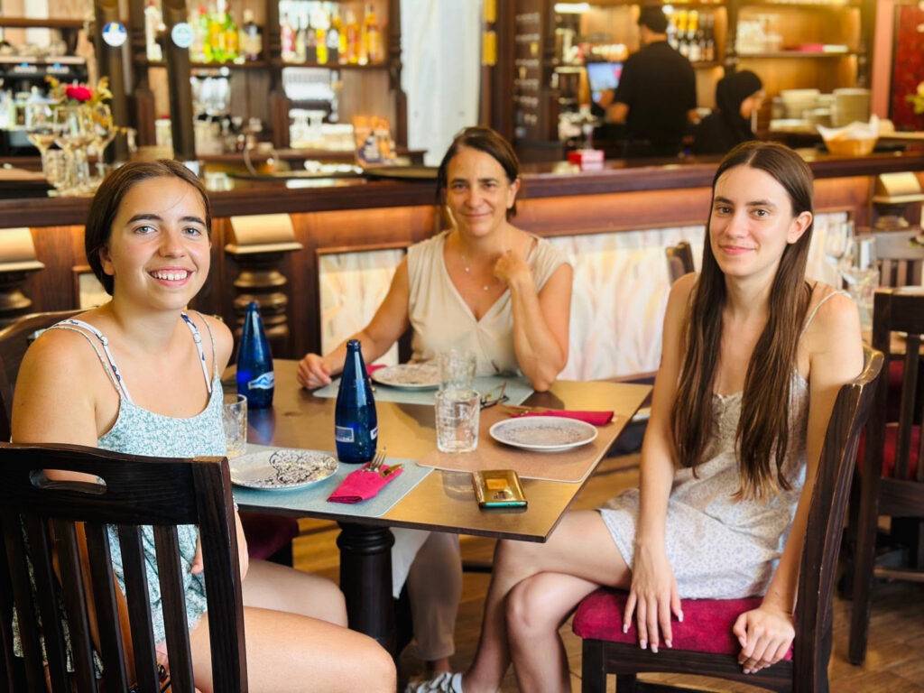 54645645677-1024x768